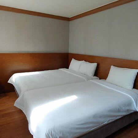 Dawn Beach Hotel بوسان المظهر الخارجي الصورة